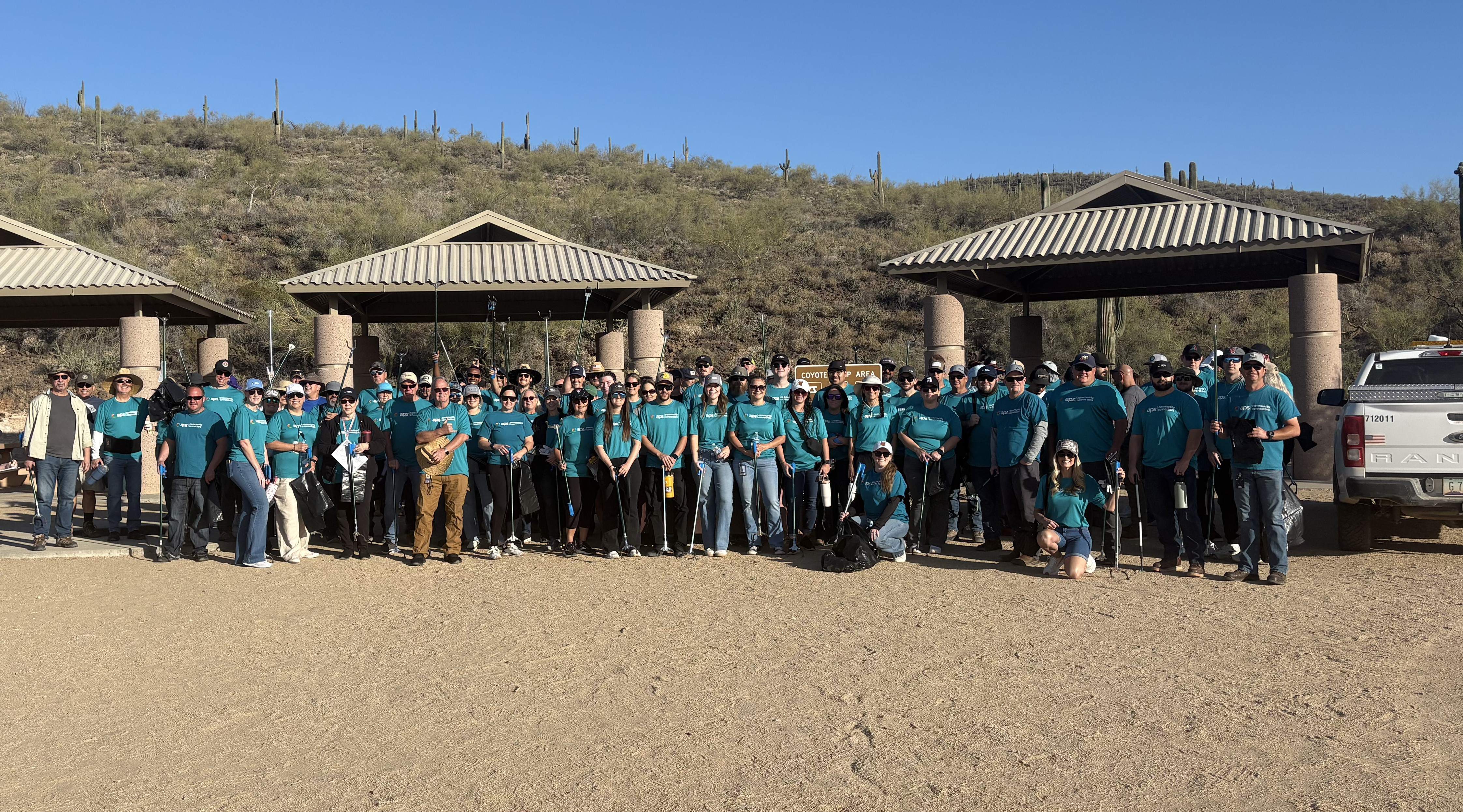 APS Volunteers at Lake Pleasant cleanup