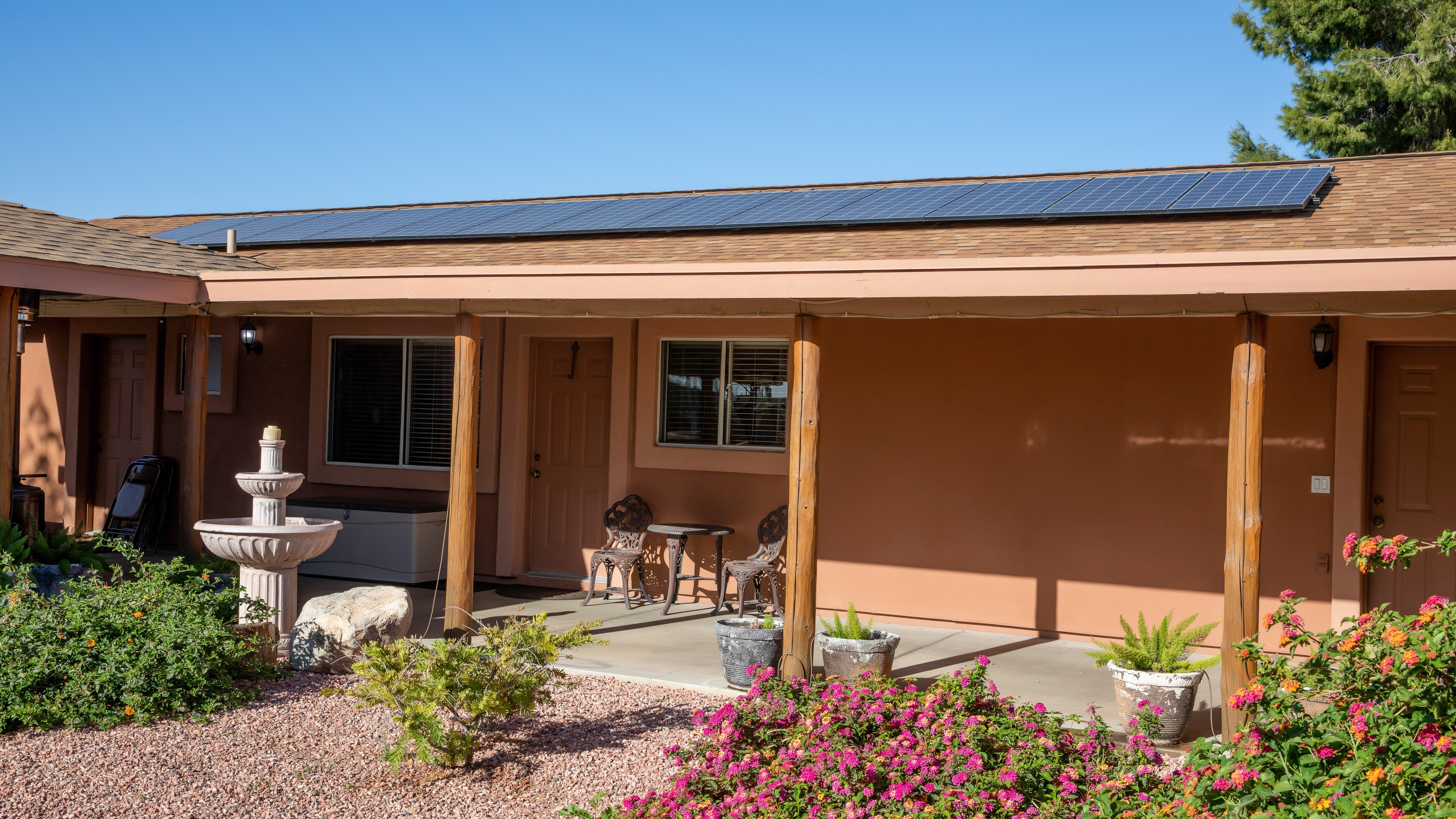 home with solar panels 